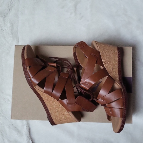 Clarks Shoes - Clarks Tan Leather Tie-up Cork Wedge Sandles! Size 7.5!